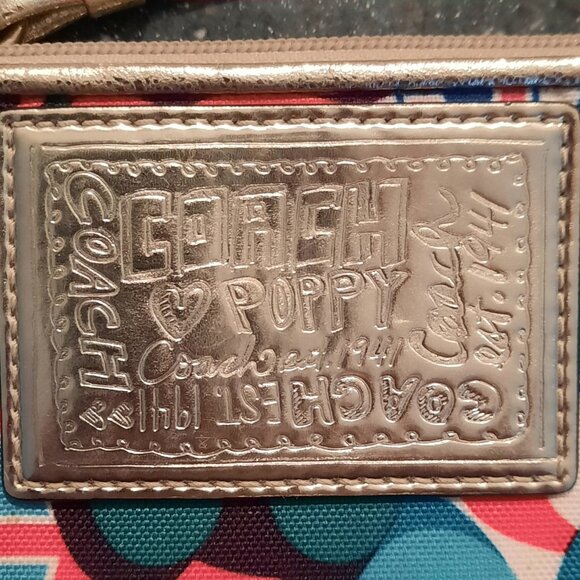 Excellent Condition Coach Signature Poppy Wristlet - Picture 5 of 6